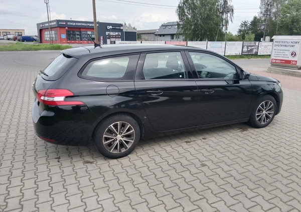 Peugeot 308 cena 25500 przebieg: 212000, rok produkcji 2014 z Szamotuły małe 379